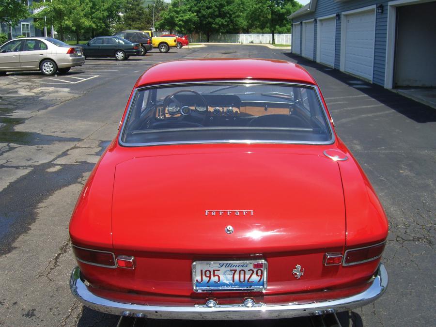  Ferrari 330 GT 2+2 1965 года  (фото 2 из 14)